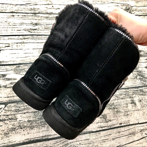 UGG⚡️Authentic Black Sherpa Suede Boots_7/7.5 - Picture 5 of 10